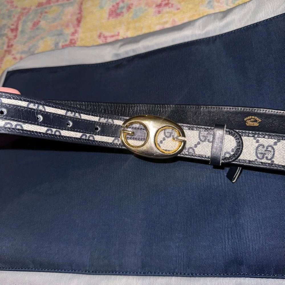 Gucci Vintage RARE Gold Dark Navy Women’s Belt